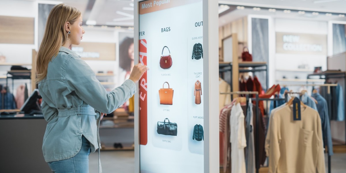 El Futuro del retail: cómo las pantallas interactivas mejoran la experiencia de compra